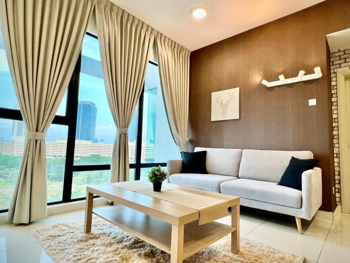 Royale Cottage Midvalley Netflix Pools 4 Pax Johor Bahru Exteriér fotografie