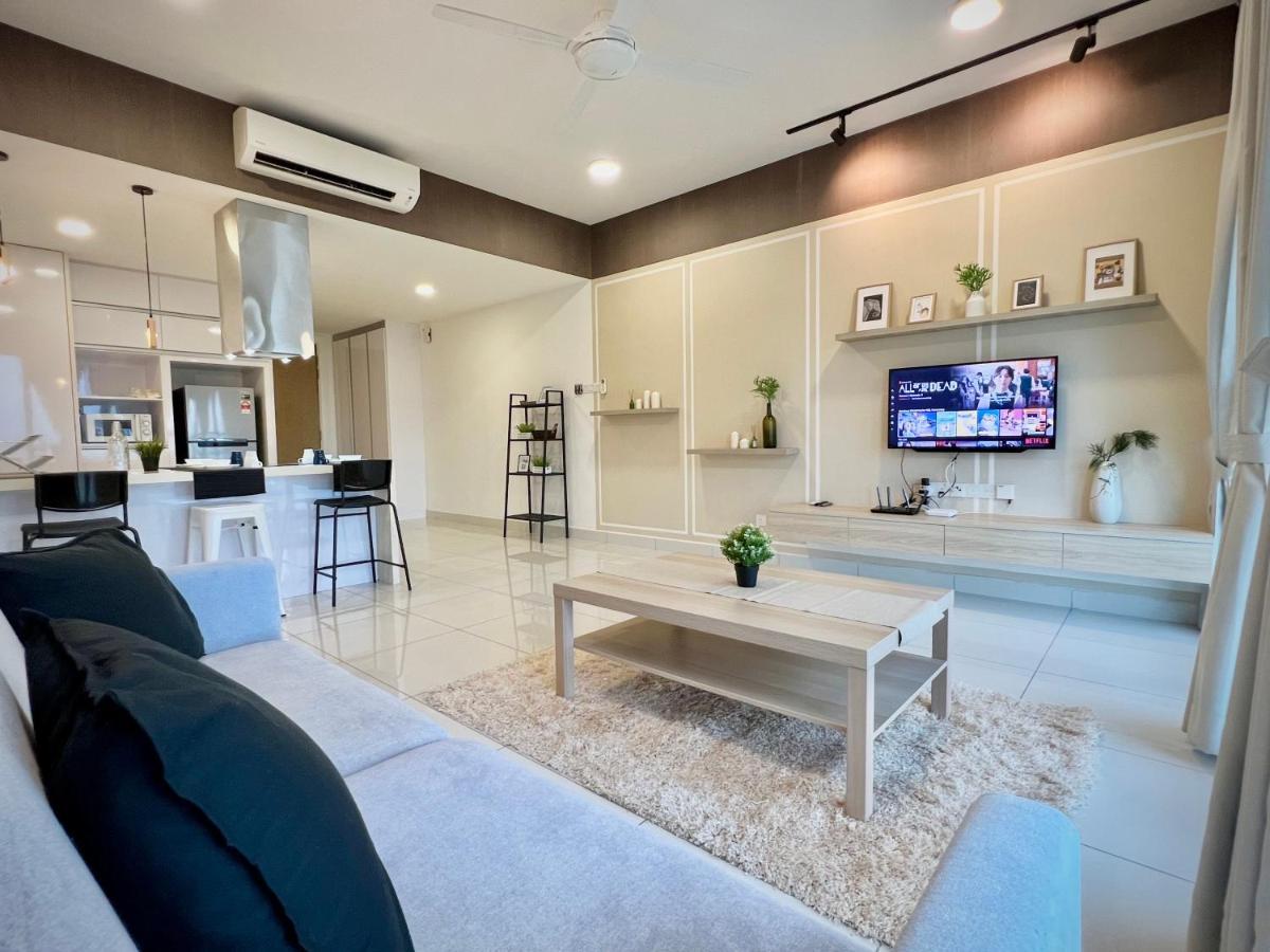 Royale Cottage Midvalley Netflix Pools 4 Pax Johor Bahru Exteriér fotografie