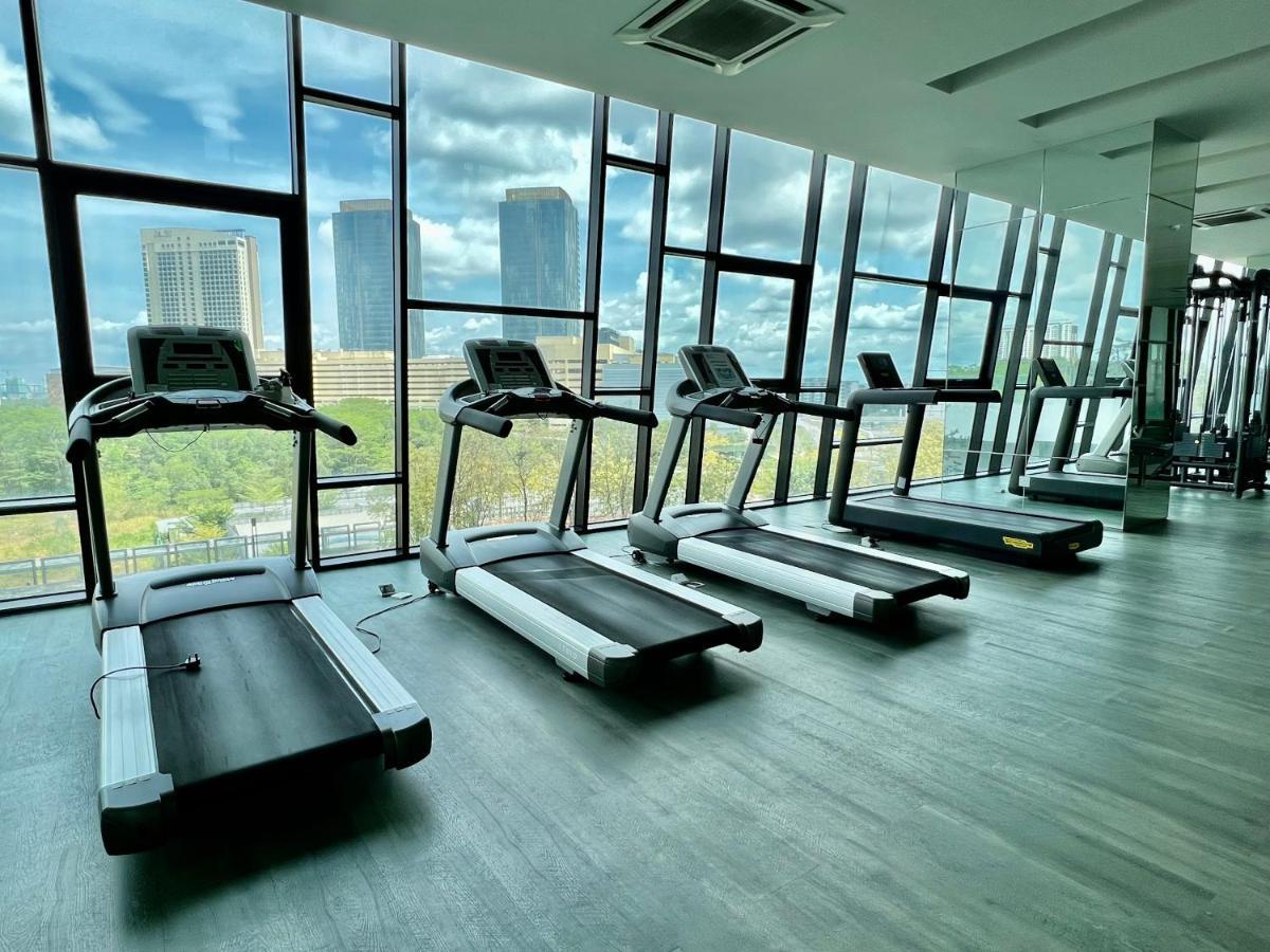 Royale Cottage Midvalley Netflix Pools 4 Pax Johor Bahru Exteriér fotografie