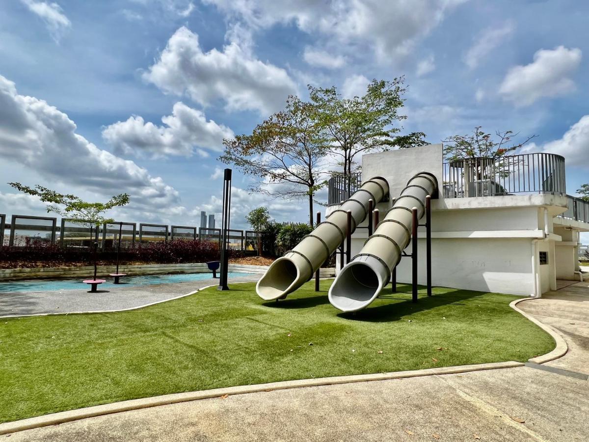 Royale Cottage Midvalley Netflix Pools 4 Pax Johor Bahru Exteriér fotografie